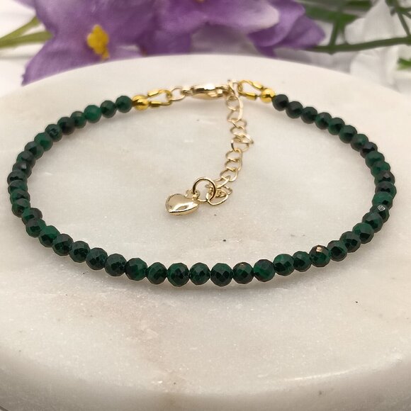 Minimalist Bracelet with Faceted Natural Malachite - Picture 1 of 6